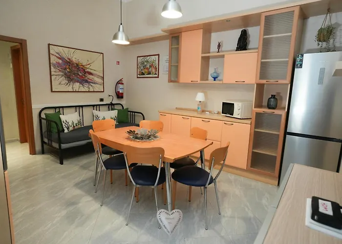 Mia Daire Monopoli